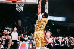 竞技宝- nba重磅交易哈登加盟76人 