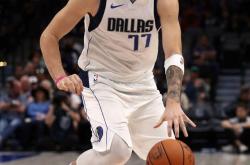 JJB-关于篮球附加赛上演强强对话，东海貔貅队翻盘天山灰熊队，战术调整见效；复盘值得玩味的信息